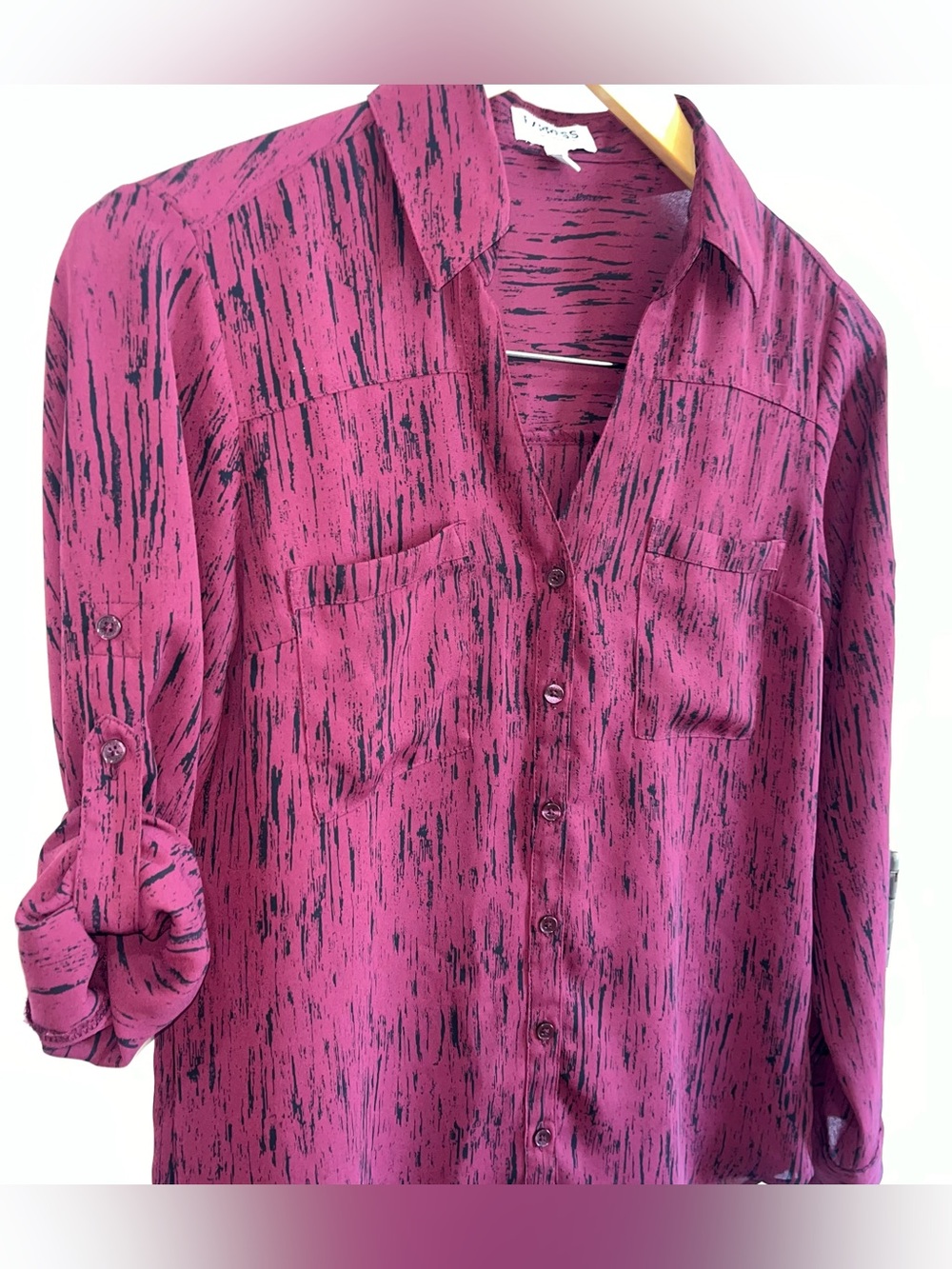 EUC EXPRESS Portofino Magenta Button-Front Blouse with Black Brushstroke Print